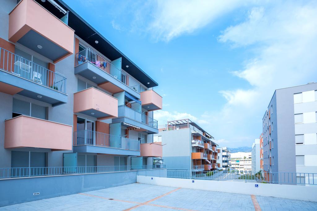 Studio Teuta - Private Parking สปลิท ภายนอก รูปภาพ