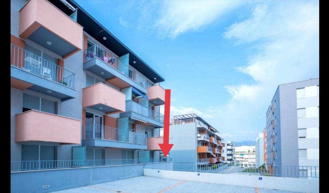 Studio Teuta - Private Parking สปลิท ภายนอก รูปภาพ