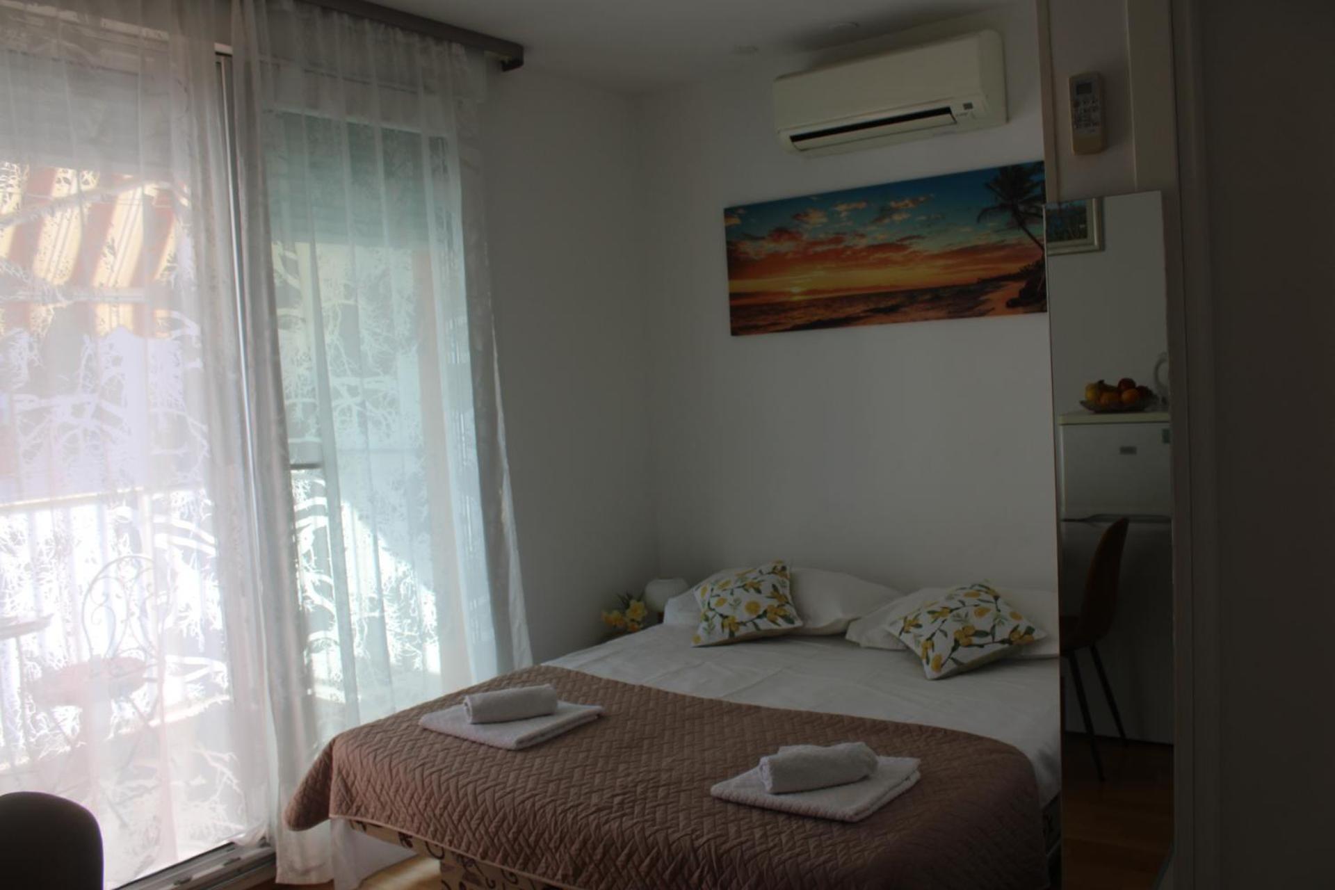 Studio Teuta - Private Parking สปลิท ภายนอก รูปภาพ