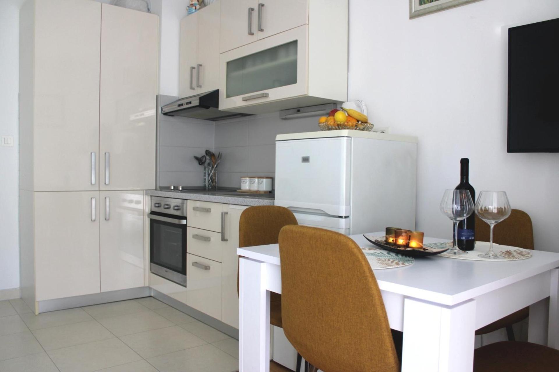 Studio Teuta - Private Parking สปลิท ภายนอก รูปภาพ