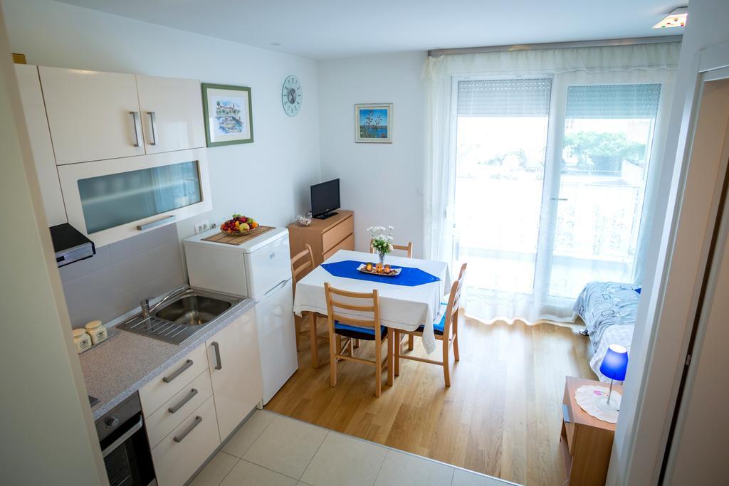Studio Teuta - Private Parking สปลิท ห้อง รูปภาพ